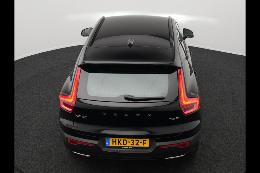 Volvo XC40 T5 Recharge R-Design Plug In Hybrid 261pk PHEV | Alcantara Sportstoelen Verwarmd | Apple Carplay | 19"L.M  | El. Achterklep |  Stuurverwarming | Navi Full Map | Laneassist |