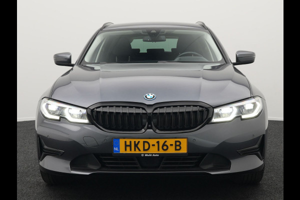 BMW 3 Serie Touring 330e Sportline Plug In Hybrid PHEV | Trekhaak af Fabriek | Adaptive Cruise Control | 360 Camera |Head Up | Sportstoelen Verwarmd | Carplay | Keyless | Virtual | BLIS | Navi Full Map |