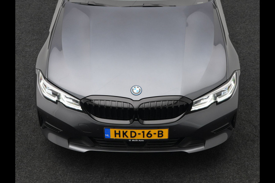 BMW 3 Serie Touring 330e Sportline Plug In Hybrid PHEV | Trekhaak af Fabriek | Adaptive Cruise Control | 360 Camera |Head Up | Sportstoelen Verwarmd | Carplay | Keyless | Virtual | BLIS | Navi Full Map |