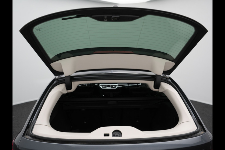BMW 3 Serie Touring 330e Sportline Plug In Hybrid PHEV | Trekhaak af Fabriek | Adaptive Cruise Control | 360 Camera |Head Up | Sportstoelen Verwarmd | Carplay | Keyless | Virtual | BLIS | Navi Full Map |