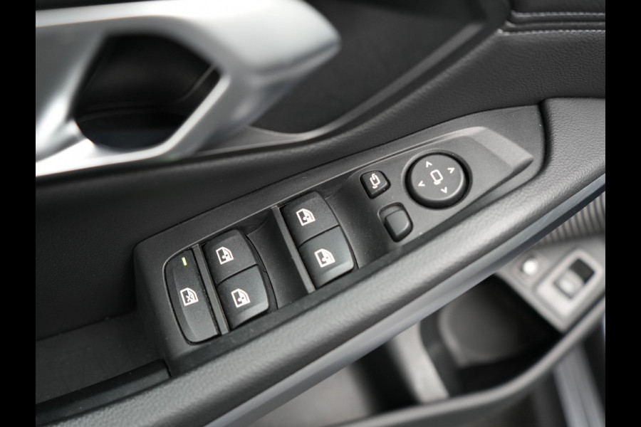 BMW 3 Serie Touring 330e Sportline Plug In Hybrid PHEV | Trekhaak af Fabriek | Adaptive Cruise Control | 360 Camera |Head Up | Sportstoelen Verwarmd | Carplay | Keyless | Virtual | BLIS | Navi Full Map |