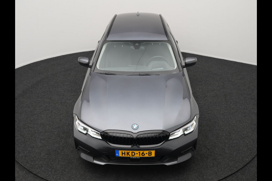 BMW 3 Serie Touring 330e Sportline Plug In Hybrid PHEV | Trekhaak af Fabriek | Adaptive Cruise Control | 360 Camera |Head Up | Sportstoelen Verwarmd | Carplay | Keyless | Virtual | BLIS | Navi Full Map |