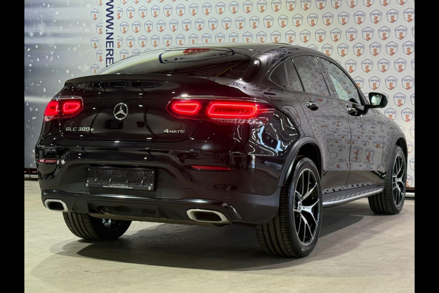 Mercedes-Benz GLC Coupé 300e 4MATIC Business Solution AMG | Pano | 20 Inch | Trekhaak | 360 Camera | Memory