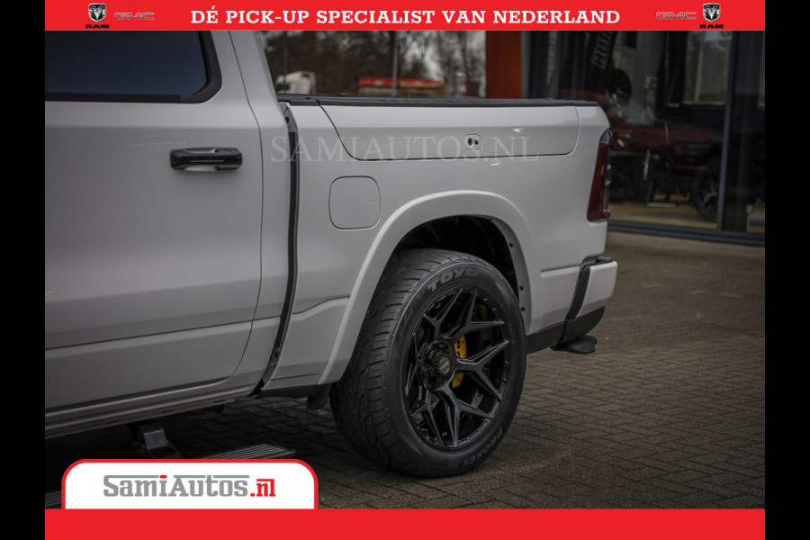 Dodge Ram 1500 1500 Limited Night High Output 540HP 706Nm | Massage + Full Option | De Meest Luxe en Volle Pick-Up in zijn Klasse | Comfortabele Dubbele Cabine met Royale 5 Zitplaatsen | BPM vrij | Nu Leverbaar uit Voorraad | Voorraad Nr 2351 - 7478