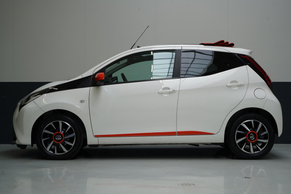 Toyota Aygo 1.0 VVT-i x-otic Automaat | Cabriodak | Airconditioning | Lm velgen | Achteruitrijcamera