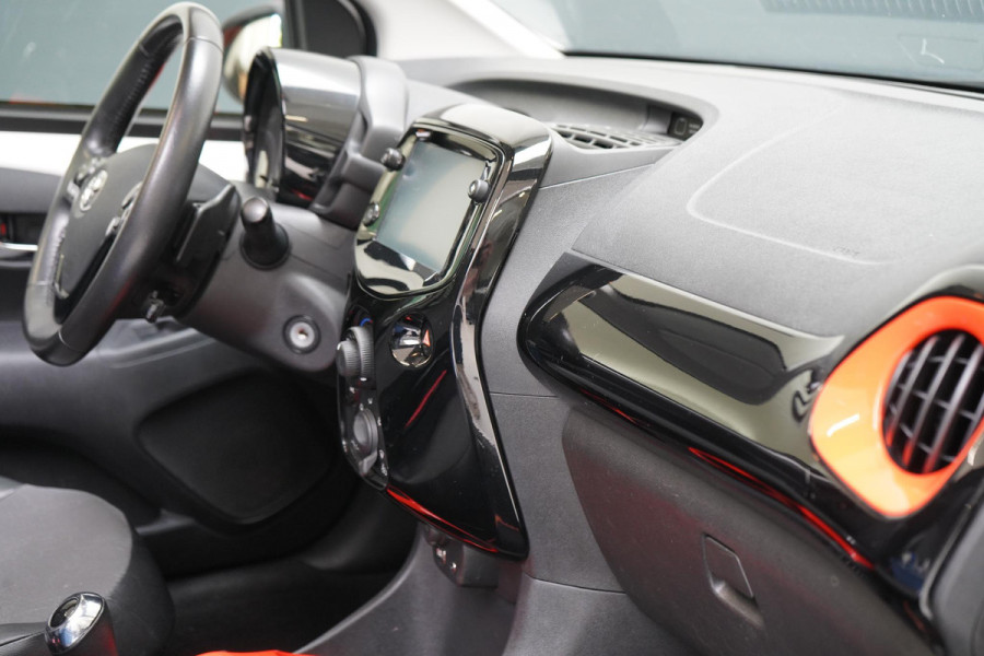 Toyota Aygo 1.0 VVT-i x-otic Automaat | Cabriodak | Airconditioning | Lm velgen | Achteruitrijcamera