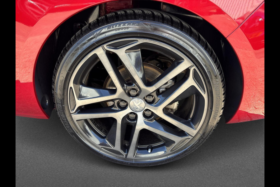 Peugeot 308 SW 1.2 PureTech Blue Lease GT | 18" velgen | halfleder | navi |