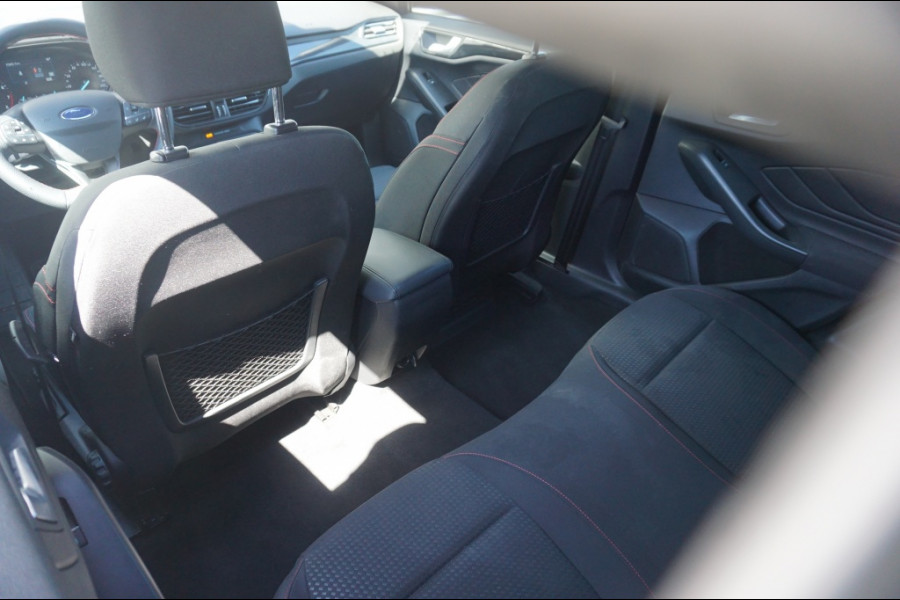 Ford FOCUS Wagon 155PK ST-LINE AUTOMAAT | WINTERPACK | ADAPTIVE | CARPLAY | LUXE!