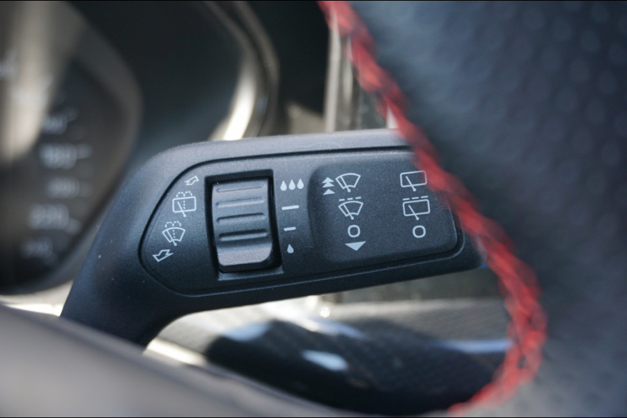 Ford FOCUS Wagon 155PK ST-LINE AUTOMAAT | WINTERPACK | ADAPTIVE | CARPLAY | LUXE!