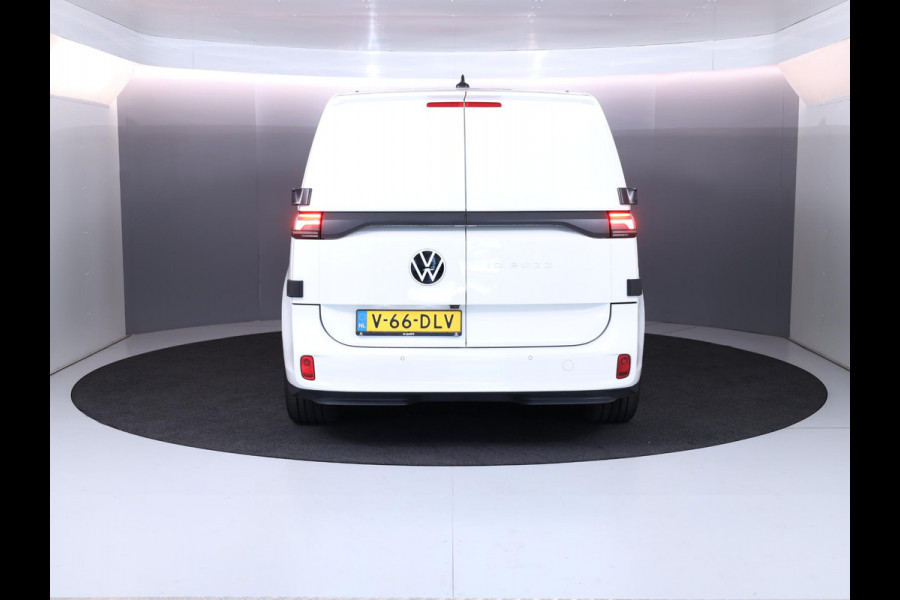 Volkswagen ID. Buzz Cargo 77 kWh Volkswagen ID. Buzz Cargo L1H1 77 kWh | Trekhaak wegklapbaar | Camera | Stoelverwarming |