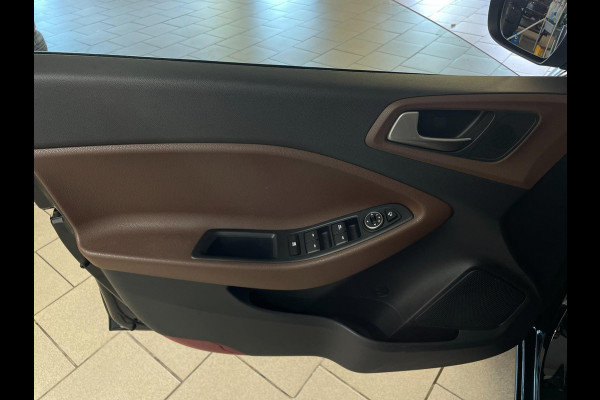 Hyundai i20 1.0 T-GDI Comfort AIRCO NAVI CRUISE MULTI STUUR ELEK RAMEN CENT VERG PDC ZWARTE VELGEN ZEER NETTE AUTO