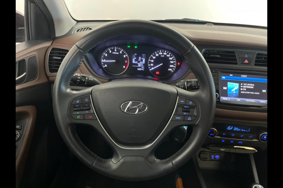 Hyundai i20 1.0 T-GDI Comfort AIRCO NAVI CRUISE MULTI STUUR ELEK RAMEN CENT VERG PDC ZWARTE VELGEN ZEER NETTE AUTO