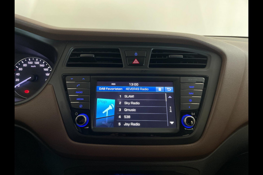Hyundai i20 1.0 T-GDI Comfort AIRCO NAVI CRUISE MULTI STUUR ELEK RAMEN CENT VERG PDC ZWARTE VELGEN ZEER NETTE AUTO