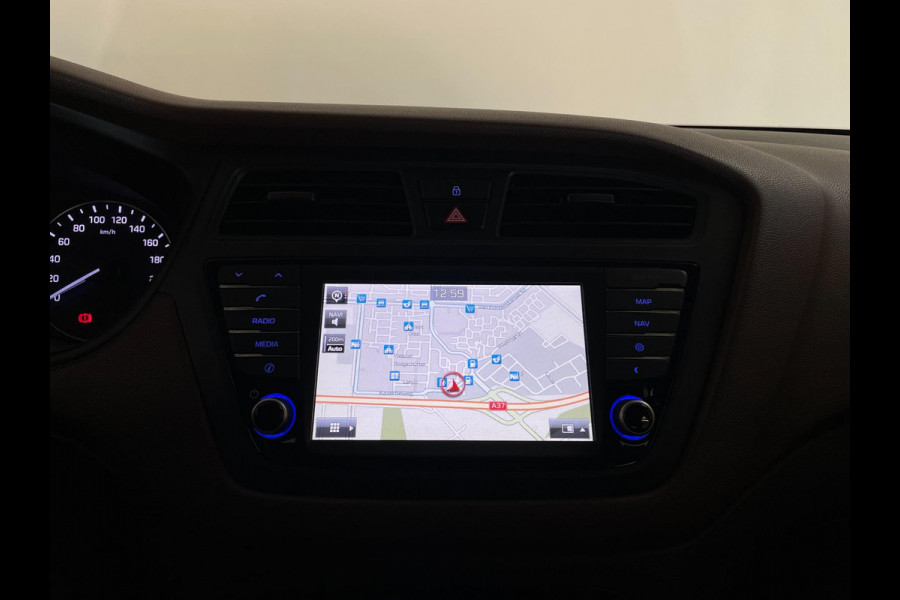Hyundai i20 1.0 T-GDI Comfort AIRCO NAVI CRUISE MULTI STUUR ELEK RAMEN CENT VERG PDC ZWARTE VELGEN ZEER NETTE AUTO