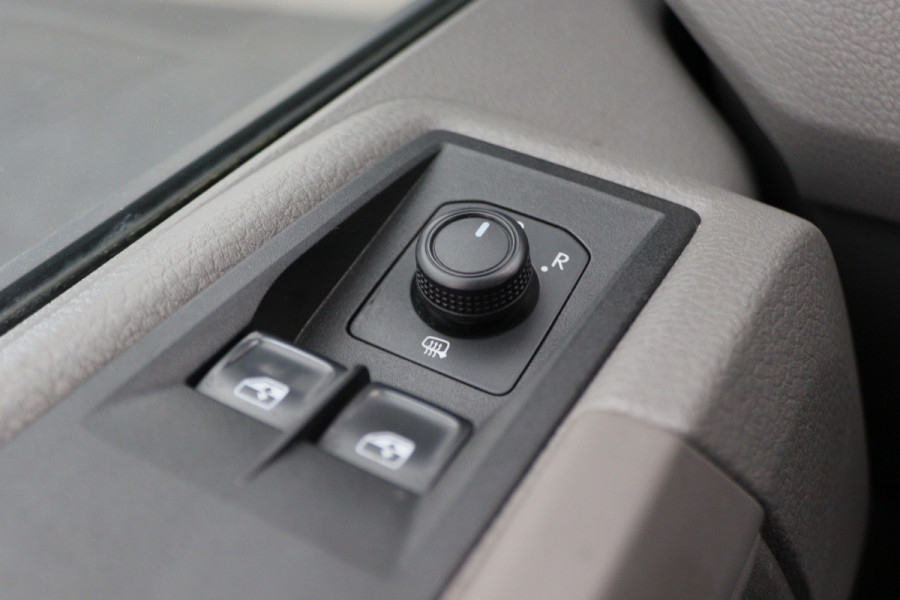 MAN TGE 35 2.0 TDI L3H3 (L2H2) 3-Zits, Apple Carplay, Cruise, Airco, PDC, Trekhaak