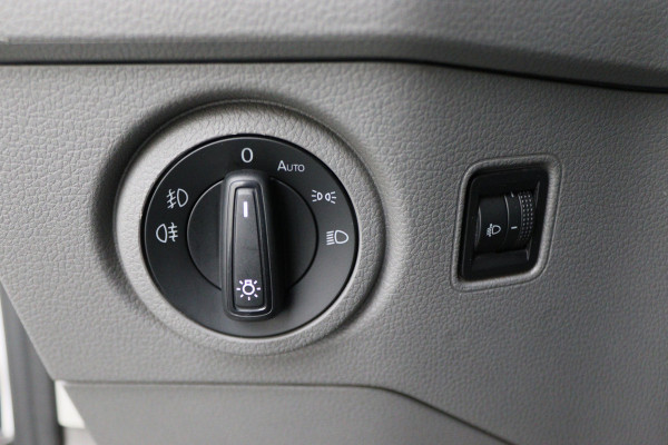 MAN TGE 35 2.0 TDI L3H3 (L2H2) 3-Zits, Apple Carplay, Cruise, Airco, PDC, Trekhaak
