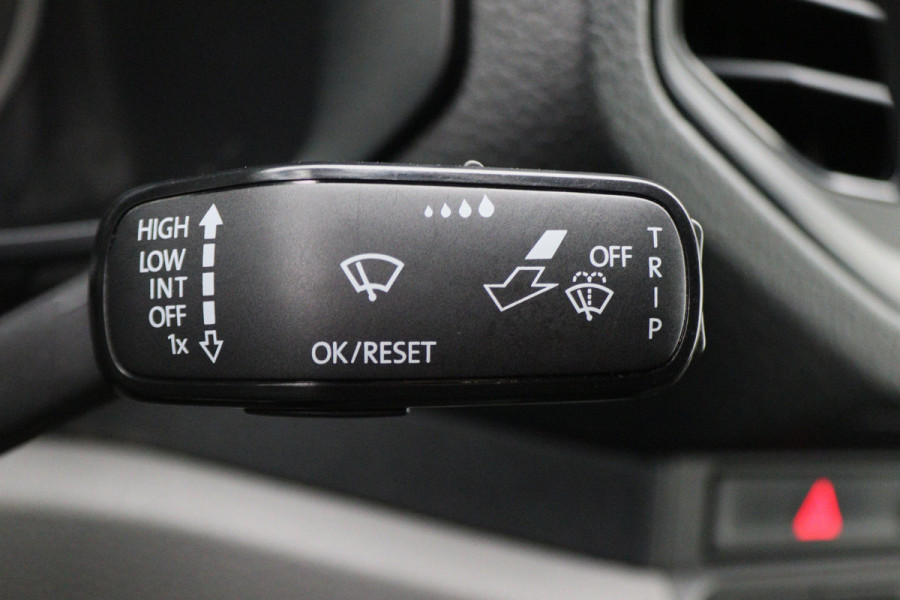 MAN TGE 35 2.0 TDI L3H3 (L2H2) 3-Zits, Apple Carplay, Cruise, Airco, PDC, Trekhaak