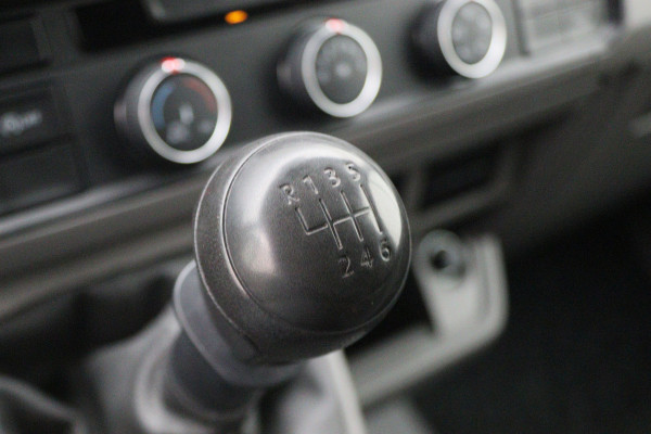 MAN TGE 35 2.0 TDI L3H3 (L2H2) 3-Zits, Apple Carplay, Cruise, Airco, PDC, Trekhaak