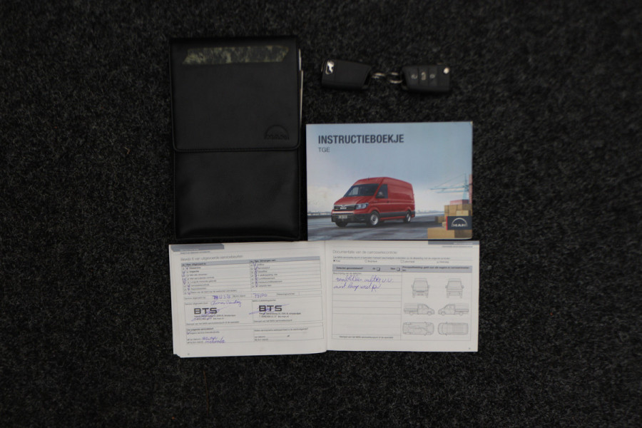 MAN TGE 35 2.0 TDI L3H3 (L2H2) 3-Zits, Apple Carplay, Cruise, Airco, PDC, Trekhaak