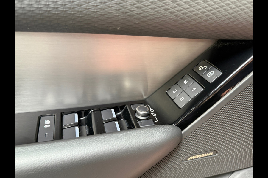 Land Rover Range Rover Velar 3.0 D300 AWD R-Dynamic, Pano, Digital Dash, 23inch, Meridian, Zeer mooi