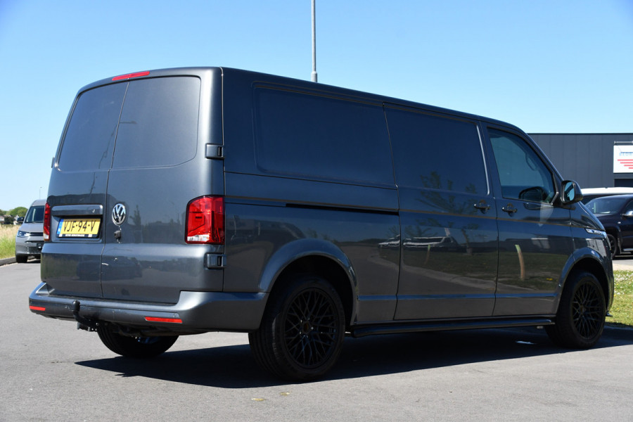 Volkswagen Transporter 2.0 TDI L2H1 30 Bulli Virtual, Adaptieve Cruise, Camera, 150PK, Carplay, Multimedia, Trekhaak, Uniek!