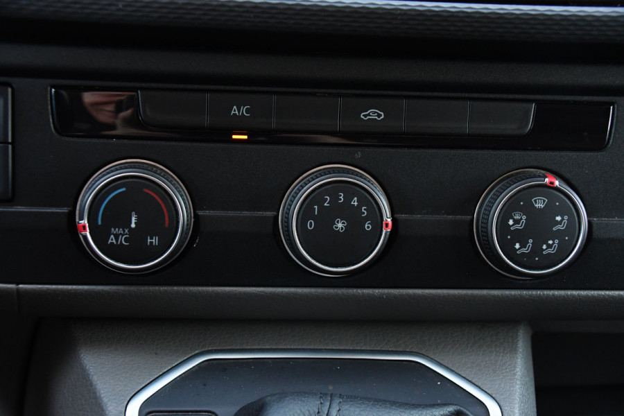 Volkswagen Transporter 2.0 TDI L2H1 30 Bulli Virtual, Adaptieve Cruise, Camera, 150PK, Carplay, Multimedia, Trekhaak, Uniek!