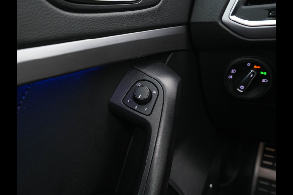 Seat Ateca 1.5 TSI FR Business Intense *PANO | LEATHER-MICROFIBRE | FULL-LED | MEMORY-PACK | TOP-VIEW | BEATS-AUDIO | DIGI-COCKPIT | NAVI-FULLMAP | SPORT-SEATS | DAB+ | KEYLESS | CARPLAY | ECC | HEATED-SEATS | PDC | 18''ALU*