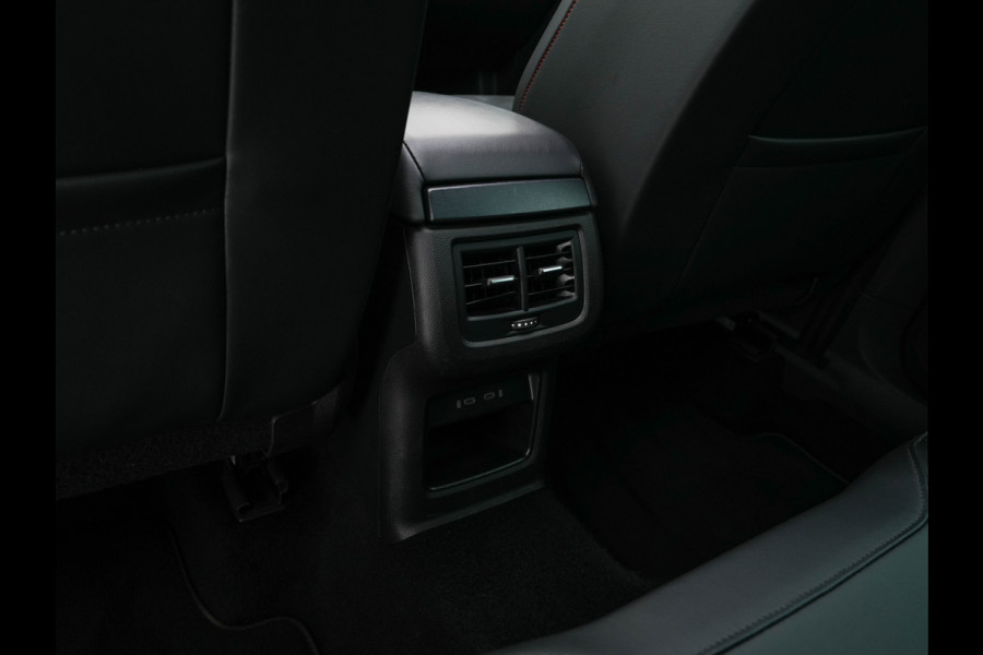 Seat Ateca 1.5 TSI FR Business Intense *PANO | LEATHER-MICROFIBRE | FULL-LED | MEMORY-PACK | TOP-VIEW | BEATS-AUDIO | DIGI-COCKPIT | NAVI-FULLMAP | SPORT-SEATS | DAB+ | KEYLESS | CARPLAY | ECC | HEATED-SEATS | PDC | 18''ALU*