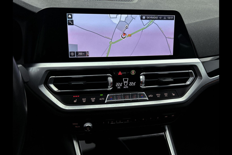 BMW 3 Serie Touring 330i Introduction Executive Edition SPORT LINE (NL-auto, Dealer OnderH, Trekhaak, Navi Pro, PDC V+A, Etc)