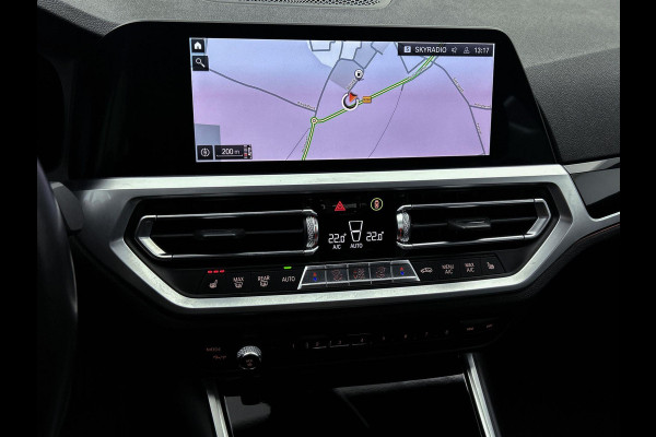 BMW 3 Serie Touring 330i Introduction Executive Edition SPORT LINE (NL-auto, Dealer OnderH, Trekhaak, Navi Pro, PDC V+A, Etc)