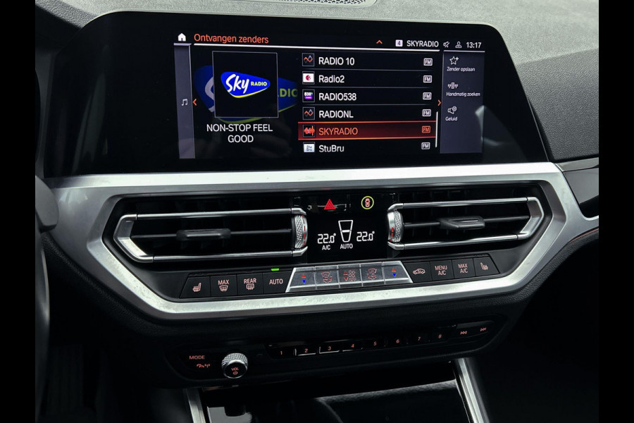 BMW 3 Serie Touring 330i Introduction Executive Edition SPORT LINE (NL-auto, Dealer OnderH, Trekhaak, Navi Pro, PDC V+A, Etc)