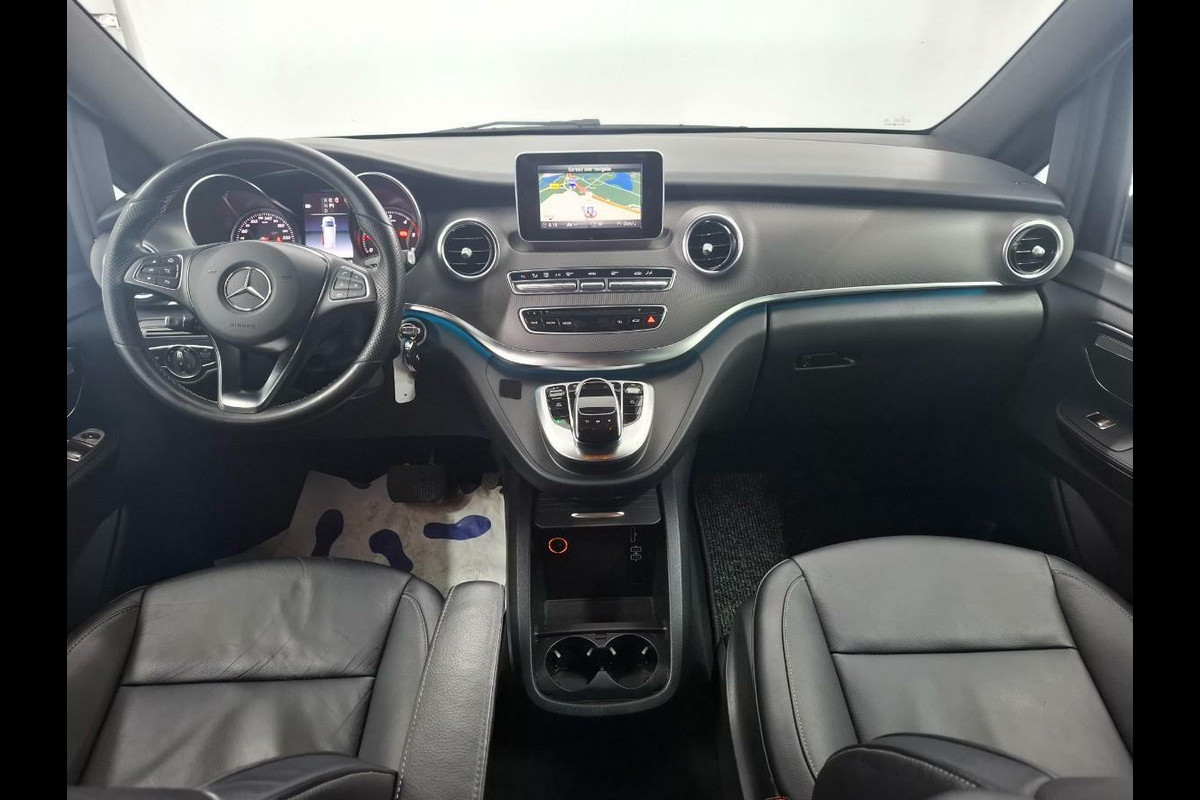 Mercedes-Benz V-Klasse 250d Extra Lang DC Avantgarde Leer Trekh. Mercedes-Benz V-Klasse 250d Extra Lang DC Avantgarde Leer Trekh.