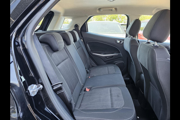 Ford EcoSport 1.0 EcoBoost Trend Ultimate 125 pk | Trekhaak | Navigatie | Achteruitrijcamera | PDC | Cruise control |Hoge instap | Nette auto!