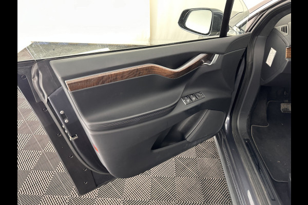 Tesla Model X 100D AWD [ 3-Fase ] Aut. *PANO-WINDOW | AUTO-PILOT | FULL-LEATHER | TOWBAR | CCS-FASTLOADER | NAVI-FULLMAP | FULL-LED | AIR-SUSPENSION | DIGI-COCKPIT | KEYLESS | CAMERA | DAB+ | HEATED-COMFORT-SEATS | 20''ALU*