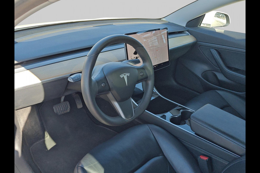 Tesla Model 3 Standard RWD Plus 60 kWh