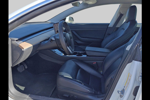 Tesla Model 3 Standard RWD Plus 60 kWh