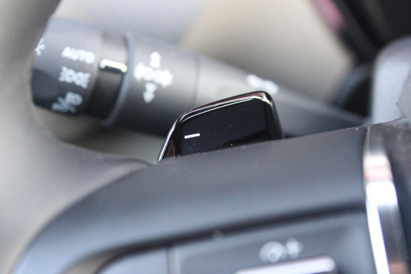 Citroën C5 X 1.6 Plug-in Hybrid 225PK MAX | NAVIGATIE | ELEKTRISCH BEDIENBARE VOORSTOELEN  MET GEHEUGENFUNCTIE | VOORSTOELEN VERWARMD | VOORSTOELEN GEVENTILEERD |LEDEREN BEKLEDING | MASSASGE STOELEN |  HEAD UP DISPLAY | ADAPTIVE CRUISE CONTROL | LED KOPLAMPEN | DRAADLOZE APPLE CARPLAY/ANDROID AUTO | 19" LICHTMETALEN VELGEN | ALL SEASON BANDEN | DRAADLOZE TELEFOONLADER | DAB+ RADIO