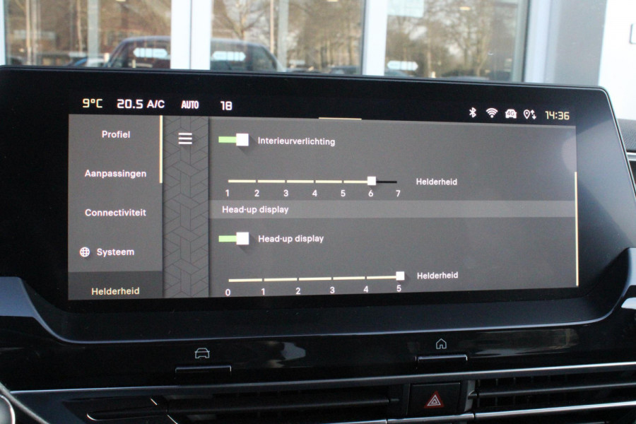 Citroën C5 X 1.6 Plug-in Hybrid 225PK MAX | NAVIGATIE | ELEKTRISCH BEDIENBARE VOORSTOELEN  MET GEHEUGENFUNCTIE | VOORSTOELEN VERWARMD | VOORSTOELEN GEVENTILEERD |LEDEREN BEKLEDING | MASSASGE STOELEN |  HEAD UP DISPLAY | ADAPTIVE CRUISE CONTROL | LED KOPLAMPEN | DRAADLOZE APPLE CARPLAY/ANDROID AUTO | 19" LICHTMETALEN VELGEN | ALL SEASON BANDEN | DRAADLOZE TELEFOONLADER | DAB+ RADIO