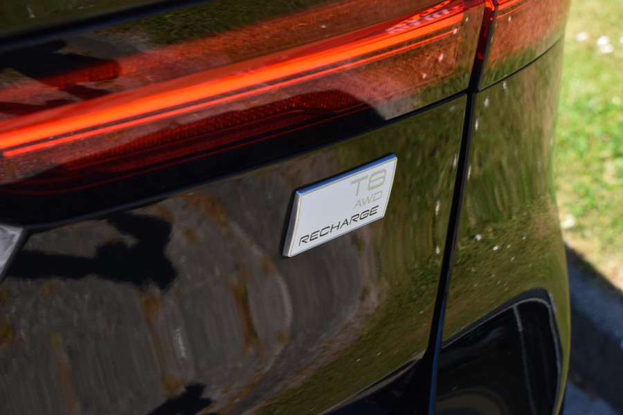 Volvo V90 T8 390PK AWD R-Design HUD | H&K | Trekhaak | Luchtvering | 360 camera | 19"LMV