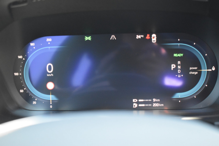 Volvo V90 T8 390PK AWD R-Design HUD | H&K | Trekhaak | Luchtvering | 360 camera | 19"LMV