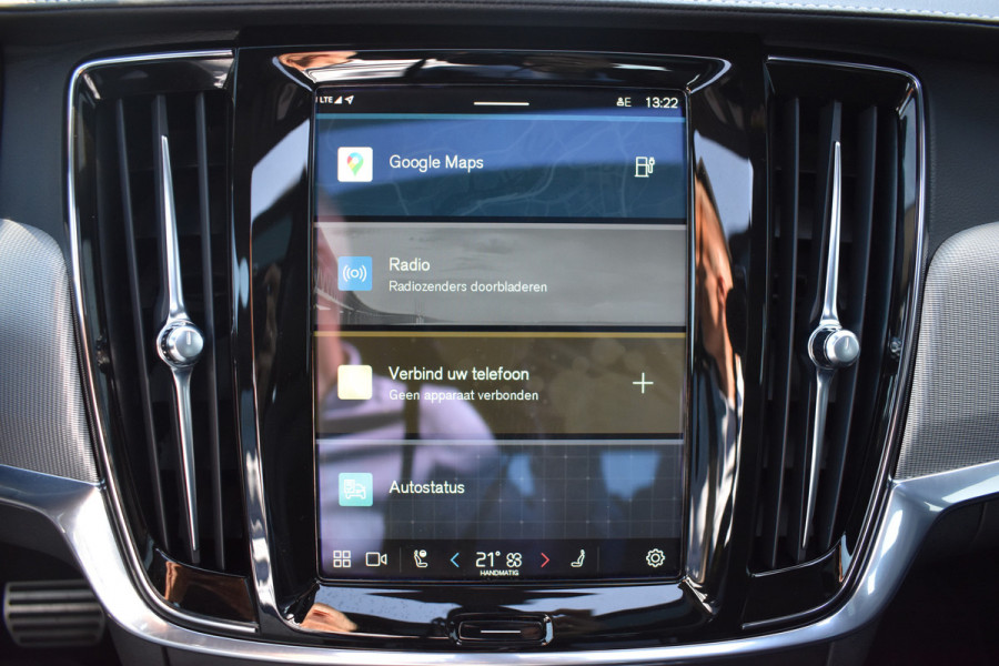 Volvo V90 T8 390PK AWD R-Design HUD | H&K | Trekhaak | Luchtvering | 360 camera | 19"LMV