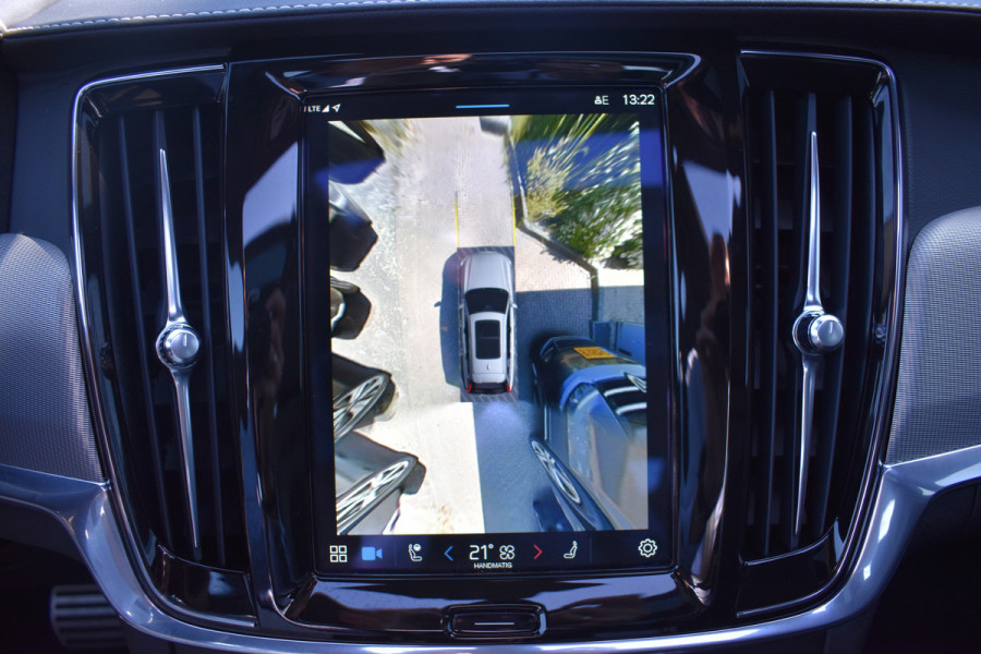 Volvo V90 T8 390PK AWD R-Design HUD | H&K | Trekhaak | Luchtvering | 360 camera | 19"LMV