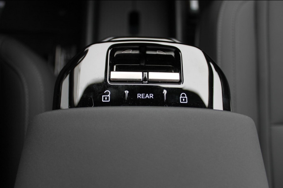 Volvo EX30 Single Motor Extended Range Plus 69 kWh Google services / Adaptieve cruise control / Blis / Parkeersensoren voor en achter met parkeercamera / Getinte ramen
