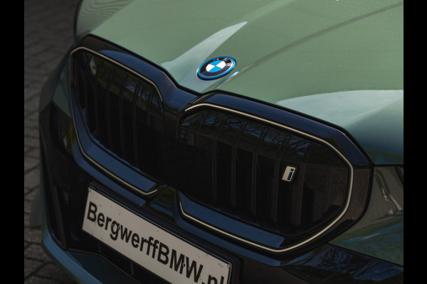 BMW i5 Touring eDrive40 M-Sport Pro - Pano - Onderstel Prof - Bowers & Wilkins