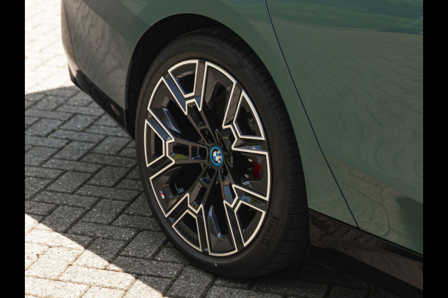 BMW i5 Touring eDrive40 M-Sport Pro - Pano - Onderstel Prof - Bowers & Wilkins