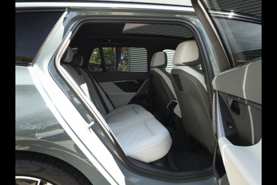 BMW i5 Touring eDrive40 M-Sport Pro - Pano - Onderstel Prof - Bowers & Wilkins