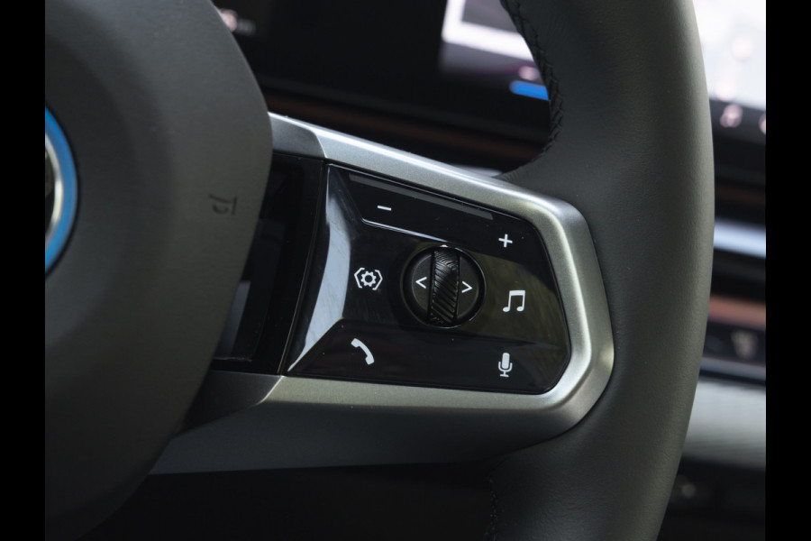 BMW i5 Touring eDrive40 M-Sport Pro - Pano - Onderstel Prof - Bowers & Wilkins