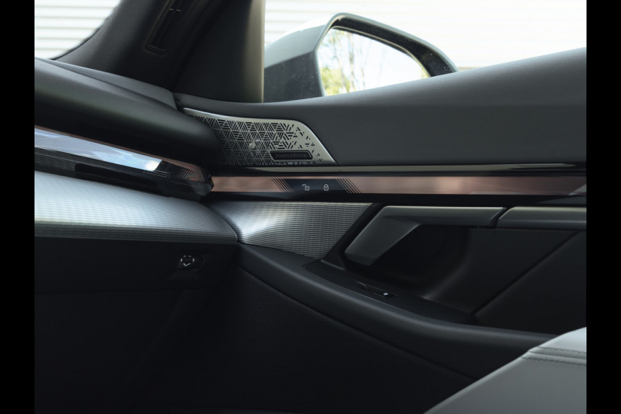 BMW i5 Touring eDrive40 M-Sport Pro - Pano - Onderstel Prof - Bowers & Wilkins