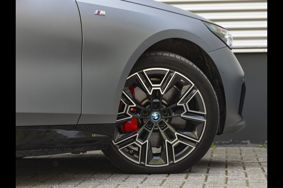BMW i5 xDrive40 M-Sport Pro - Onderstel Prof - Driving Ass Plus - Harman Kardon eDrive40