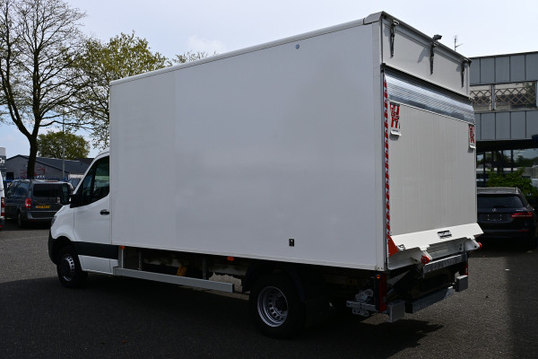 Mercedes-Benz Sprinter 514 CDI Bakwagen met NIEUWE laadklep Airco, MBUX, Geveerde stoel, Stoelverwarming Nieuwe Laadklep 1000kg 180cm Plateau